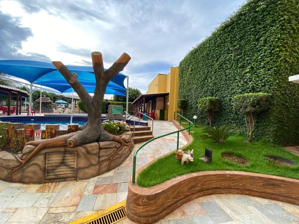 カルダス・ノバスFlats Proximo Ao Shopping Singapura - Pode Descer Com Bebidas Para O Park Aquatico 1105アパートメント エクステリア 写真